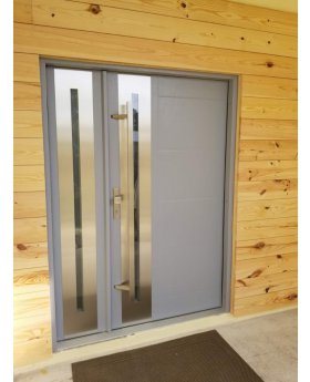 Fargo 26H DB - front door with side panel
